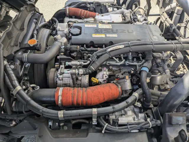 いすゞ エルフ 2RG-NPR88AN(2WD)の写真37