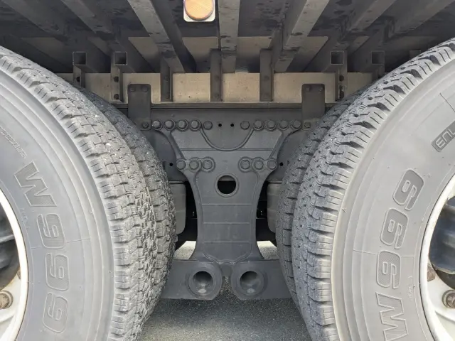 日野 プロフィア 2DG-FS1AHG(6x4)の写真11