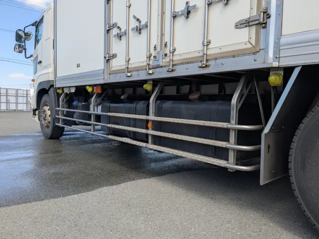 日野 プロフィア 2DG-FS1AHG(6x4)の写真13