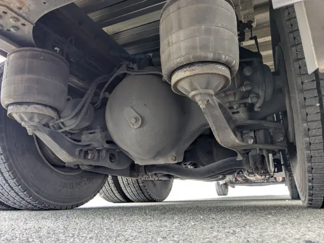 日野 プロフィア 2DG-FS1AHG(6x4)の写真17