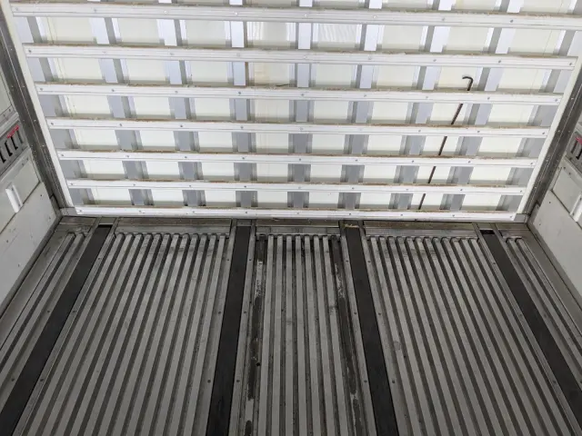 日野 プロフィア 2DG-FS1AHG(6x4)の写真33