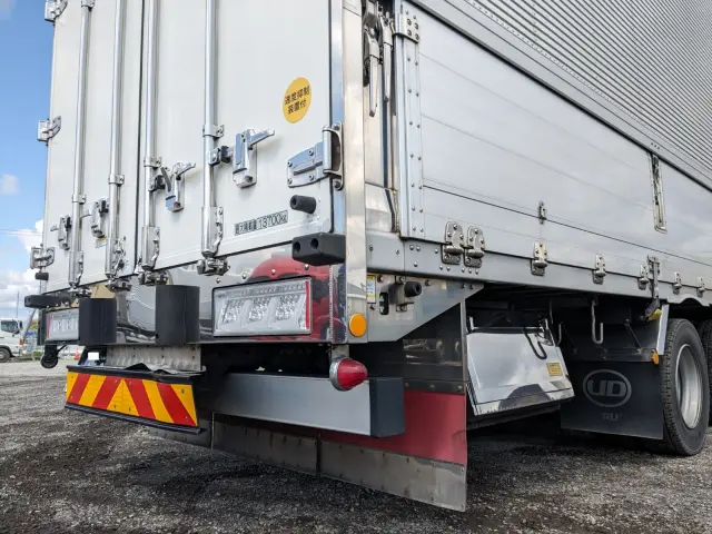 ＵＤ クオン 2PG-CG5CA(8x4)の写真6