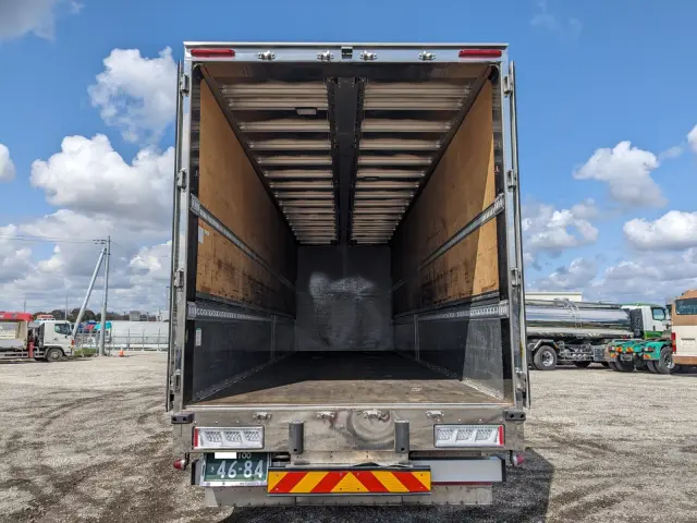 ＵＤ クオン 2PG-CG5CA(8x4)の写真9