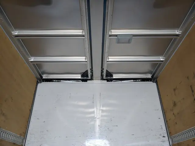 ＵＤ クオン 2PG-CG5CA(8x4)の写真15