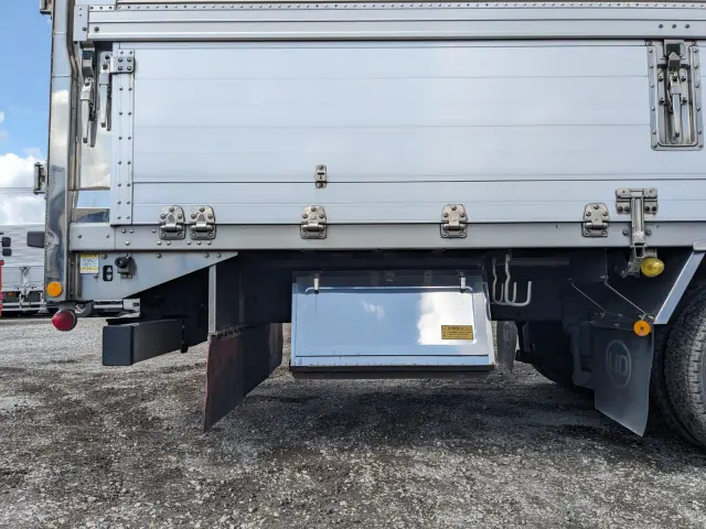 ＵＤ クオン 2PG-CG5CA(8x4)の写真32