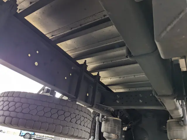 ＵＤ クオン 2PG-CG5CA(8x4)の写真34