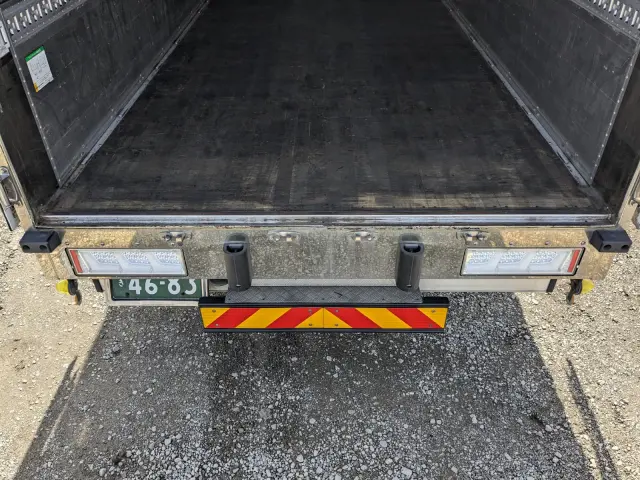 ＵＤ クオン 2PG-CG5CA(8x4)の写真9