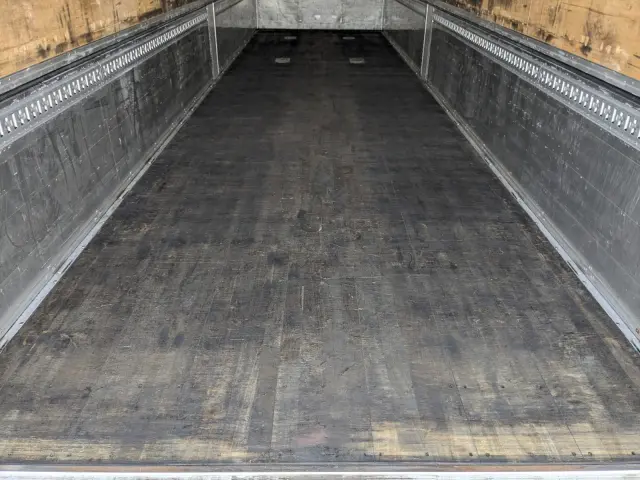 ＵＤ クオン 2PG-CG5CA(8x4)の写真11