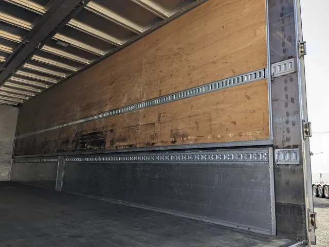 ＵＤ クオン 2PG-CG5CA(8x4)の写真17