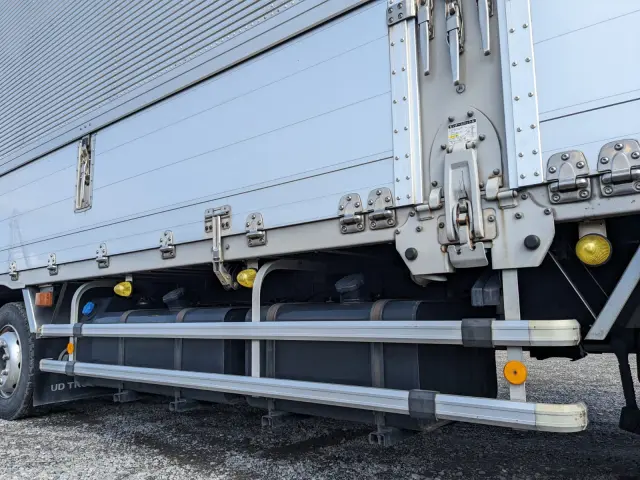 ＵＤ クオン 2PG-CG5CA(8x4)の写真24