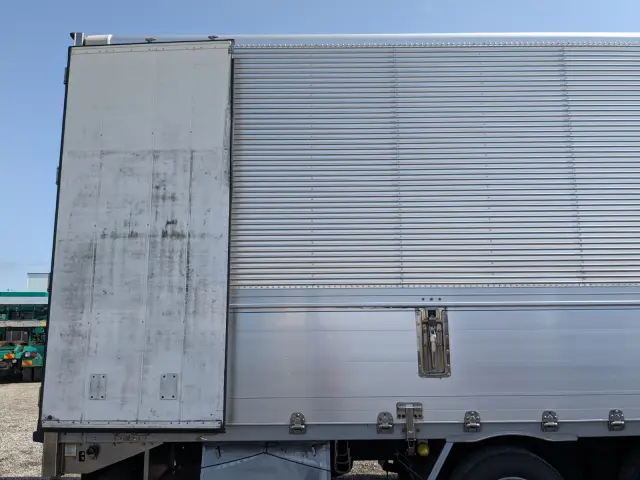 ＵＤ クオン 2PG-CG5CA(8x4)の写真30