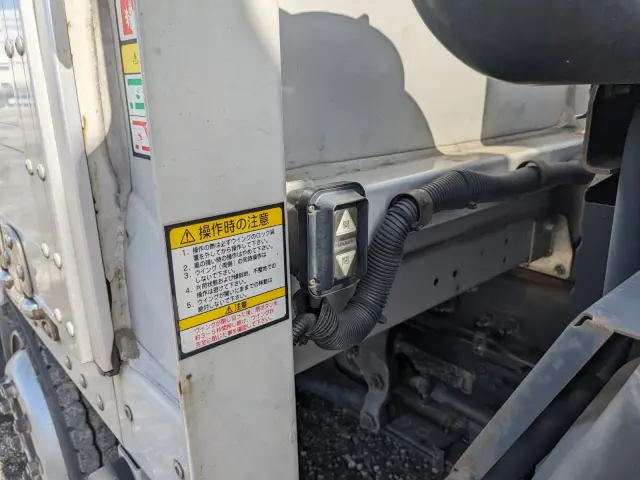 ＵＤ クオン 2PG-CG5CA(8x4)の写真50