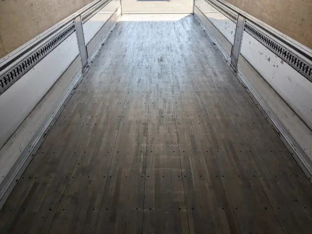 ＵＤ クオン 2PG-CG5CA(8x4)の写真24