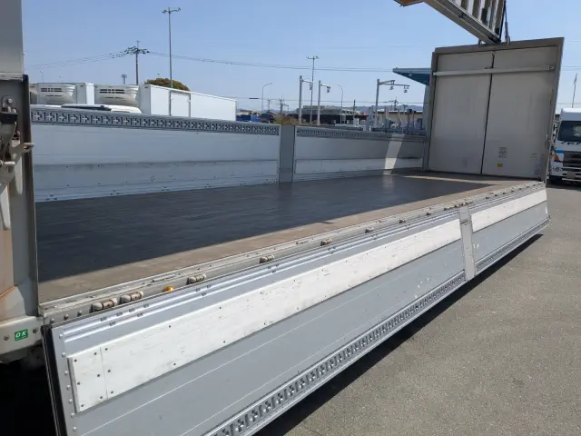 ＵＤ クオン 2PG-CG5CA(8x4)の写真33