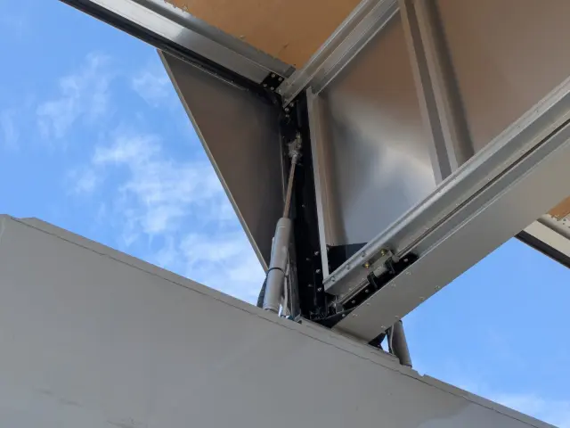 ＵＤ クオン 2PG-CG5CA(8x4)の写真34