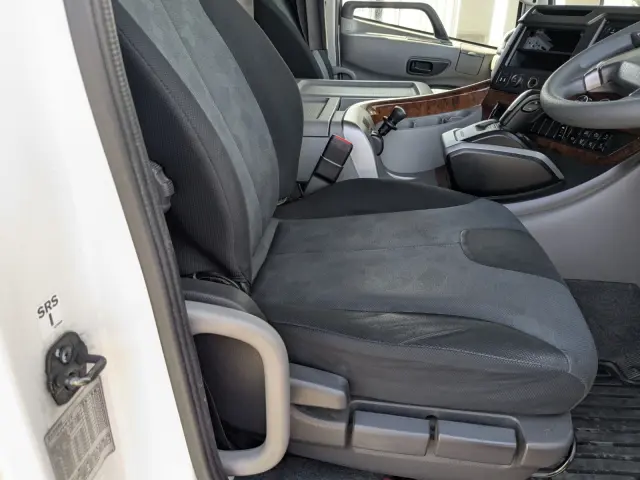 ＵＤ クオン 2PG-CG5CA(8x4)の写真42