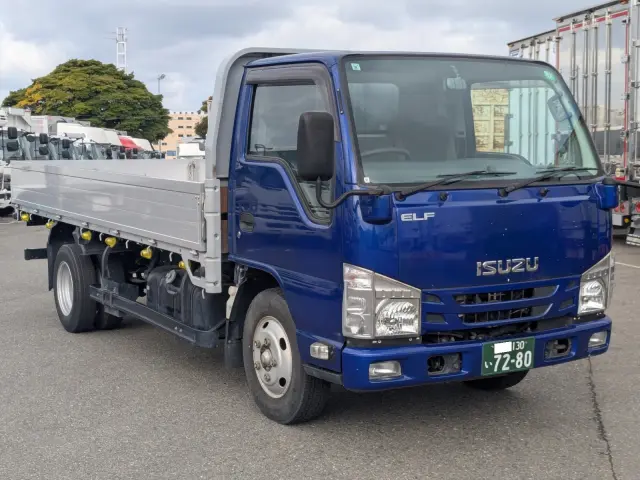 いすゞ エルフ TRG-NKR85AR(2WD)の写真2