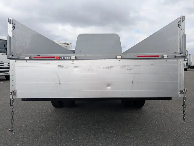 いすゞ エルフ TRG-NKR85AR(2WD)の写真8