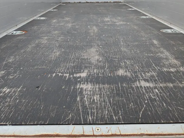 いすゞ エルフ TRG-NKR85AR(2WD)の写真12