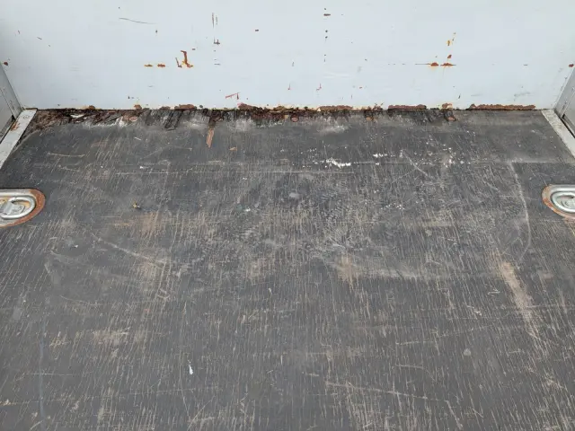 いすゞ エルフ TRG-NKR85AR(2WD)の写真13