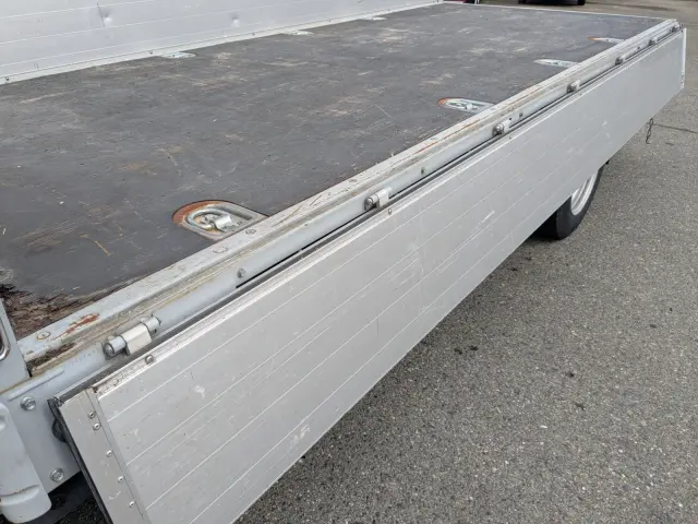 いすゞ エルフ TRG-NKR85AR(2WD)の写真18