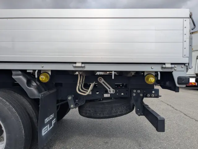 いすゞ エルフ TRG-NKR85AR(2WD)の写真19