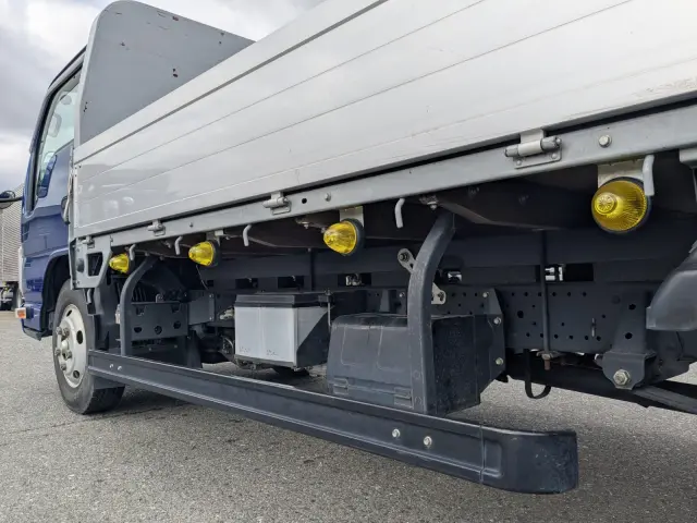 いすゞ エルフ TRG-NKR85AR(2WD)の写真22