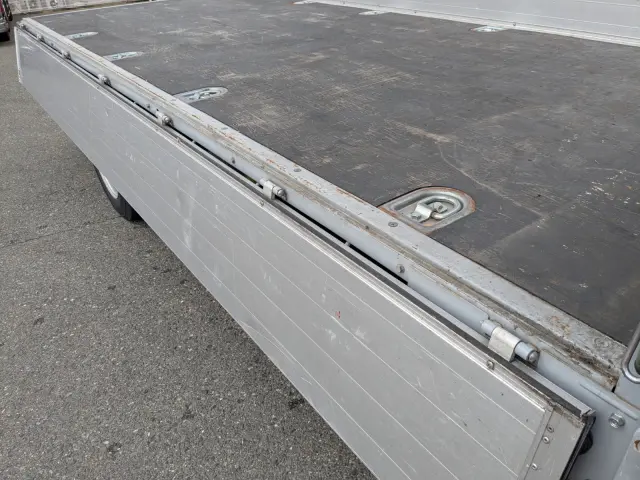 いすゞ エルフ TRG-NKR85AR(2WD)の写真29