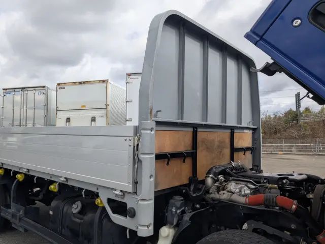 いすゞ エルフ TRG-NKR85AR(2WD)の写真40