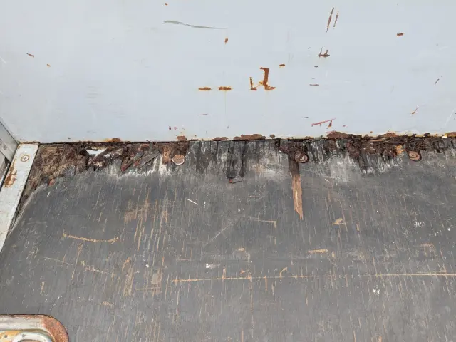 いすゞ エルフ TRG-NKR85AR(2WD)の写真45