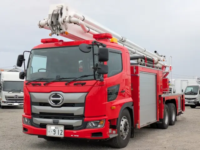 日野 プロフィア 2DG-FR1AJA(6x2)の写真1