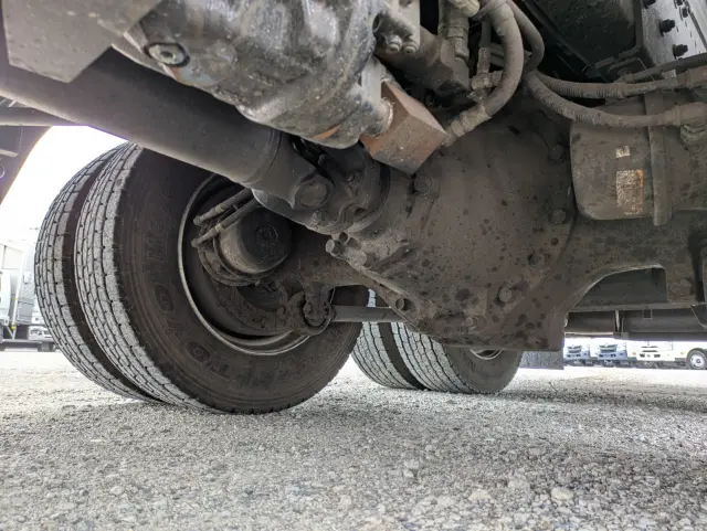 日野 プロフィア 2DG-FR1AJA(6x2)の写真13