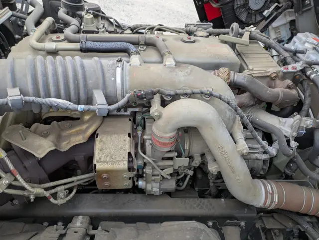 日野 プロフィア 2DG-FR1AJA(6x2)の写真44