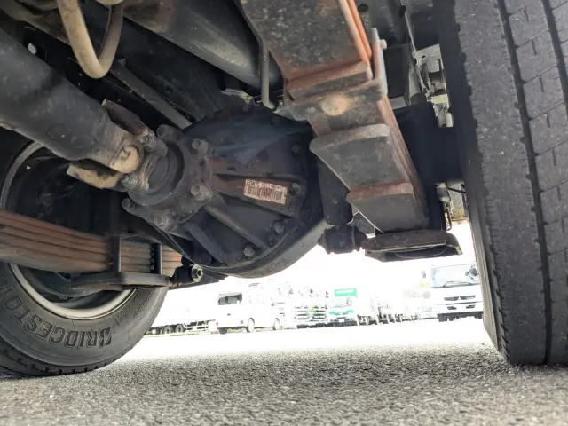 いすゞ エルフ TPG-NJR85AD(2WD)の写真7