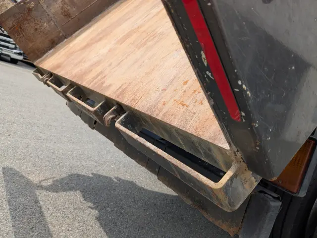 いすゞ エルフ TPG-NJR85AD(2WD)の写真22