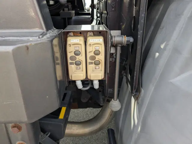 ＵＤ クオン QKG-CW5ZL(6x4)の写真15