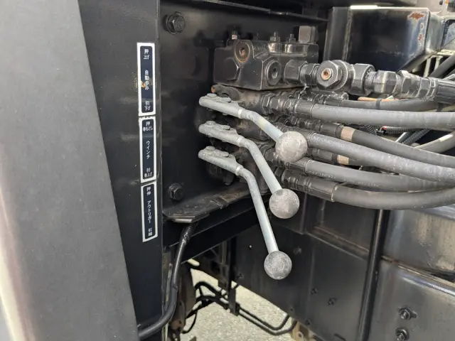 ＵＤ クオン QKG-CW5ZL(6x4)の写真16