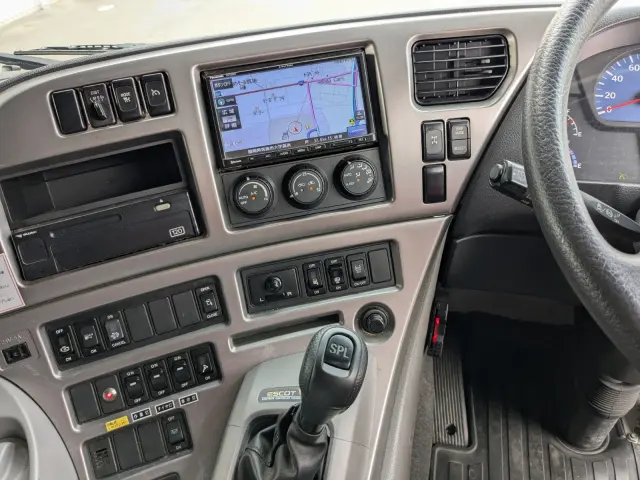 ＵＤ クオン QKG-CW5ZL(6x4)の写真26