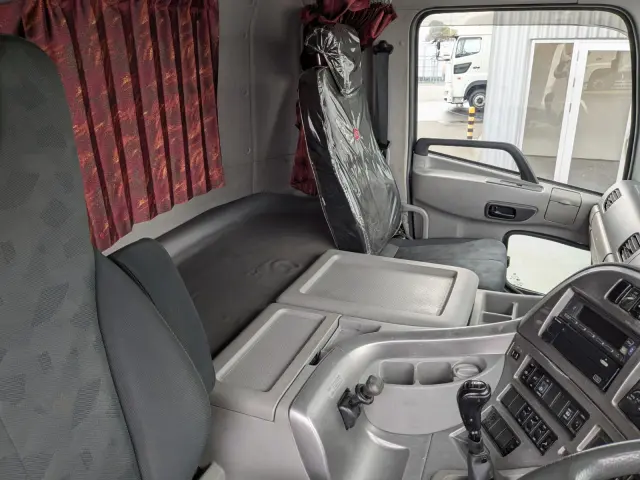 ＵＤ クオン QKG-CW5ZL(6x4)の写真27