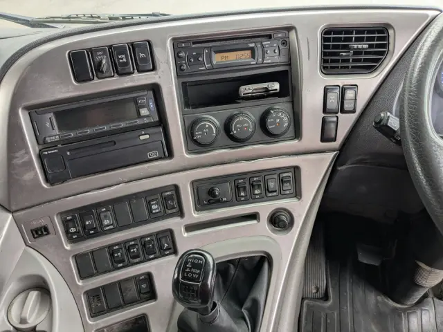 ＵＤ クオン QKG-CW5ZL(6x4)の写真28