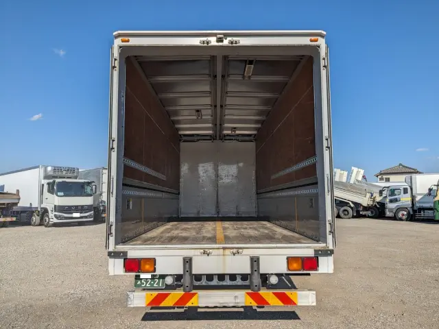 いすゞ フォワード TKG-FRR90S2(2WD)の写真8