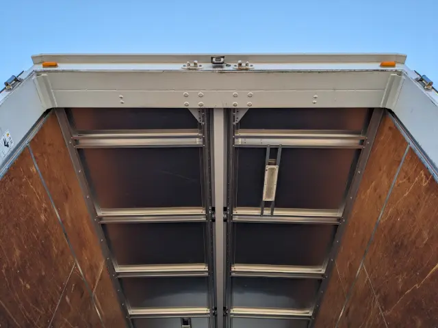 いすゞ フォワード TKG-FRR90S2(2WD)の写真10