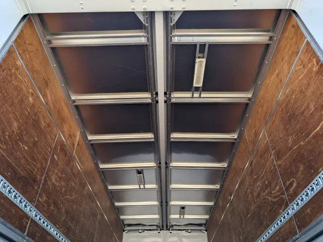 いすゞ フォワード TKG-FRR90S2(2WD)の写真12