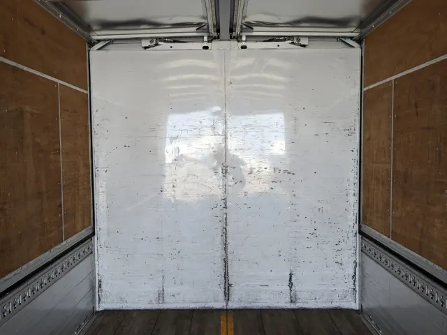 いすゞ フォワード TKG-FRR90S2(2WD)の写真15