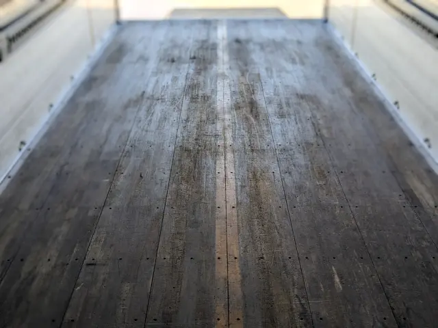 いすゞ フォワード TKG-FRR90S2(2WD)の写真16