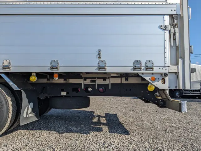 いすゞ フォワード TKG-FRR90S2(2WD)の写真22