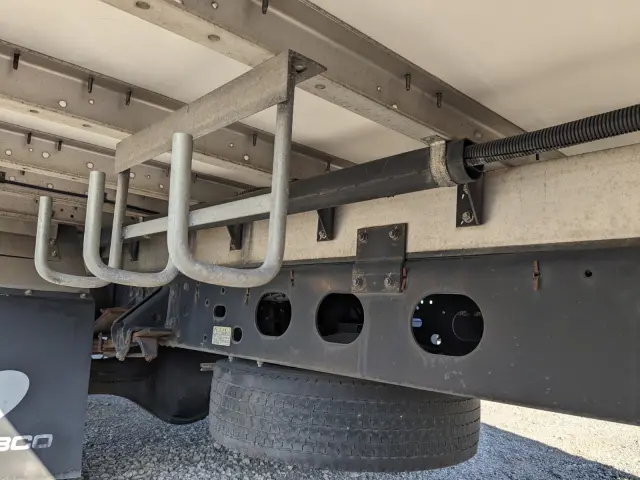 いすゞ フォワード TKG-FRR90S2(2WD)の写真23