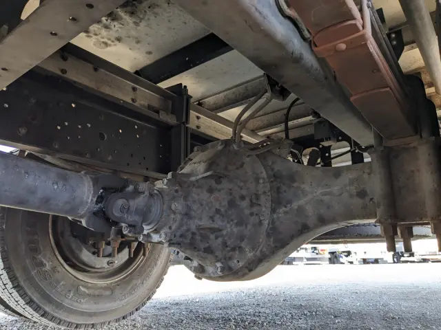 いすゞ フォワード TKG-FRR90S2(2WD)の写真24