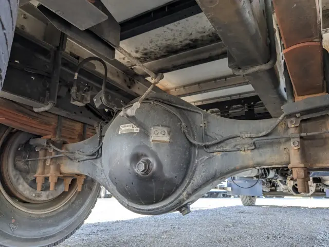 いすゞ フォワード TKG-FRR90S2(2WD)の写真33