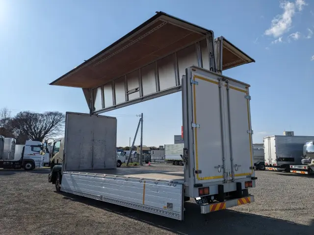 いすゞ フォワード TKG-FRR90S2(2WD)の写真40